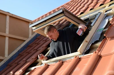 Pose de fenêtres de toit Velux dans l'Orne